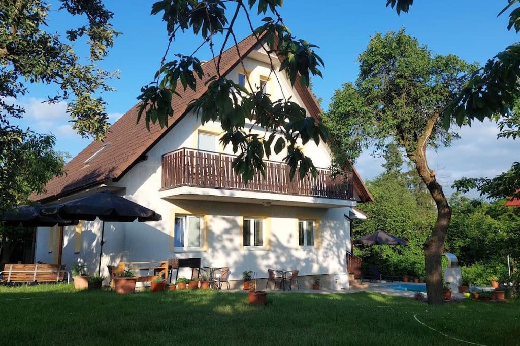 House, 5 Bedrooms-9 Beds - Holiday home