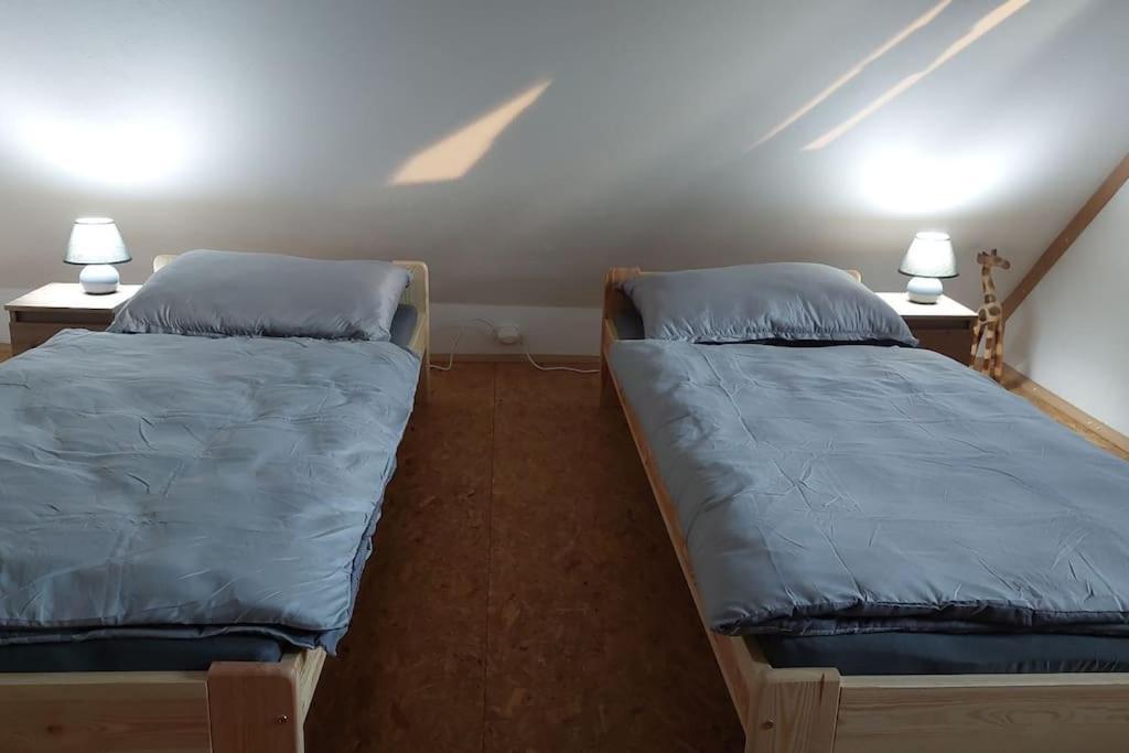 House, 5 Bedrooms-9 Beds - Holiday home Prague