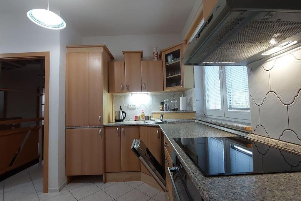 Holiday home House, 5 Bedrooms-9 Beds - Prague